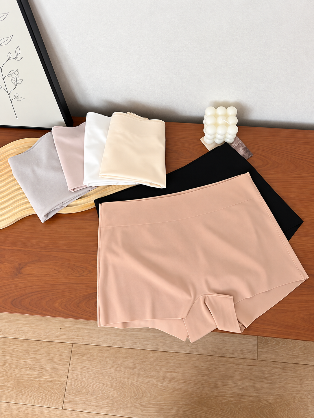 Silky Seamless boy short panties