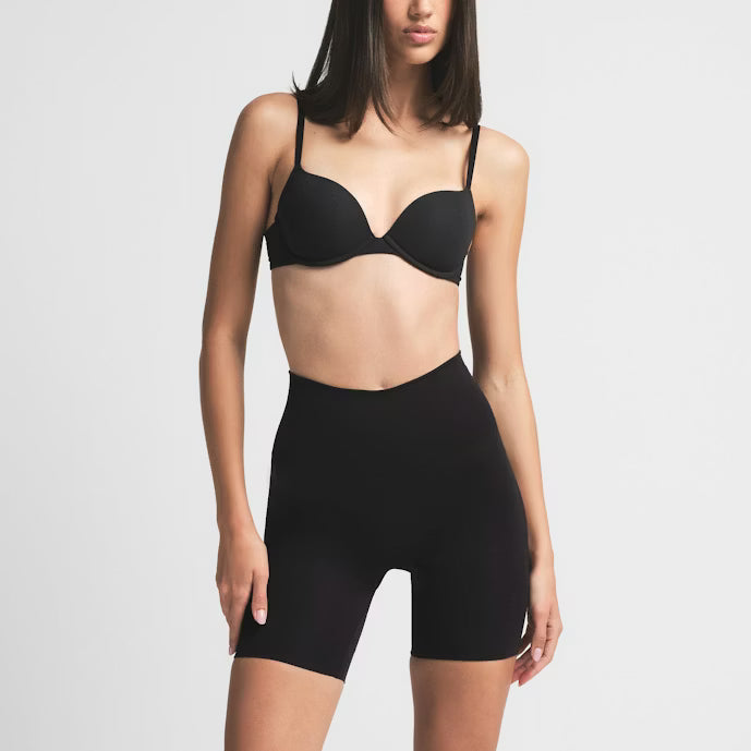 SmoothCurve Seamless Shaping Shorts